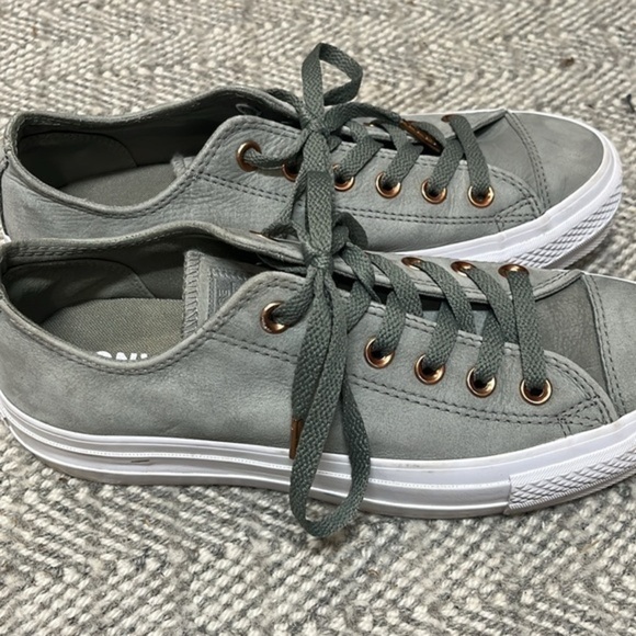 Converse CTAS Clean Lift OX Dark Stucco sage & gold Leather women size 8 - Picture 2 of 10